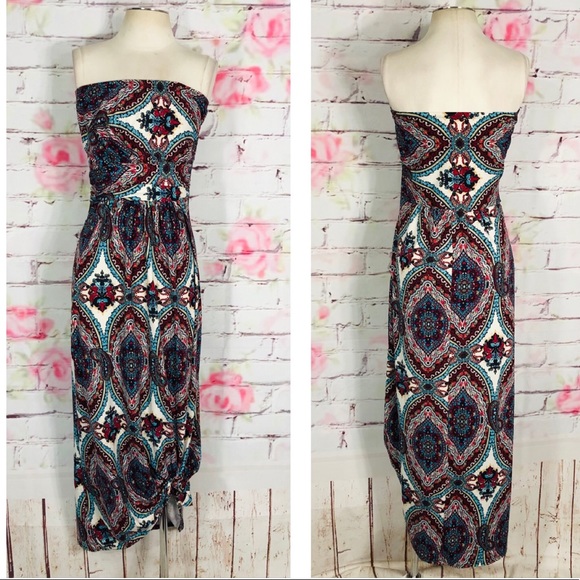 Persaya Dresses & Skirts - 🔥5/25 sale🔥Persaya strapless boho print maxi drs